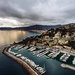 Bilocale Con Terrazza Vista Mare E Posto Auto Apartamento *