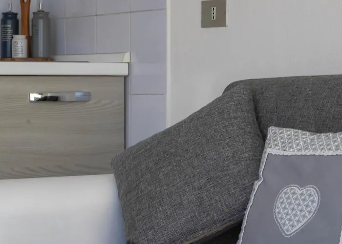 Lägenhet Bilocale Con Terrazza Vista Mare E Posto Auto Alassio