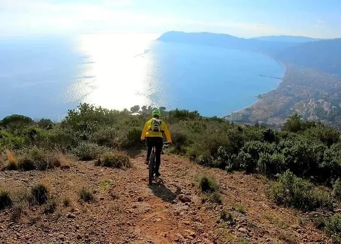 Bilocale Con Terrazza Vista Mare E Posto Auto Lägenhet