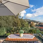 Bilocale Con Terrazza Vista Mare E Posto Auto Apartment *
