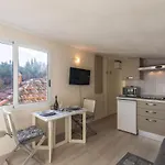 Bilocale Con Terrazza Vista Mare E Posto Auto Daire *