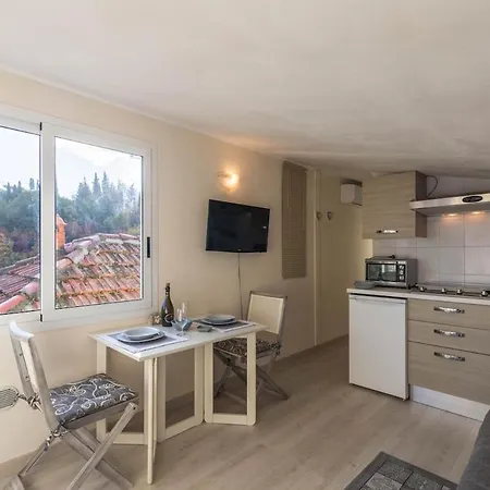 Bilocale Con Terrazza Vista Mare E Posto Auto 아파트 *